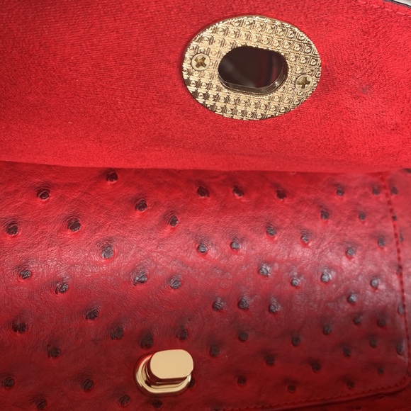 COPY - Red faux ostrich vegan leather satchel w shoulder strap gold hardware NWT - Picture 8 of 9